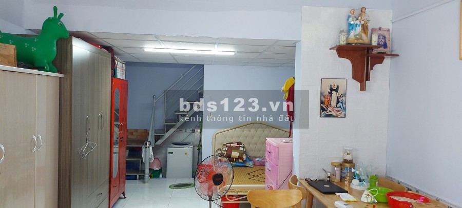 Bán nhà diện tích 40m2, giá rẻ 2.55 tỷ phường Tân Thới Hiệp, Quận 12 lh 0902586069