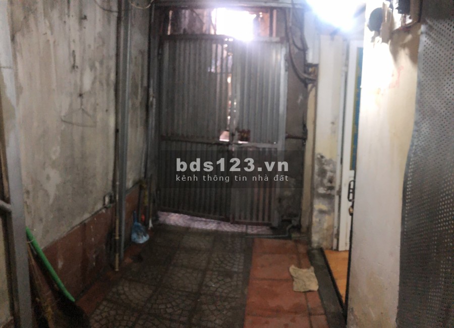 Bán nhà nguyên căn 3 tầng riêng biệt khu vực Thái Hà Đống Đa Hà Nội lh 0906996889