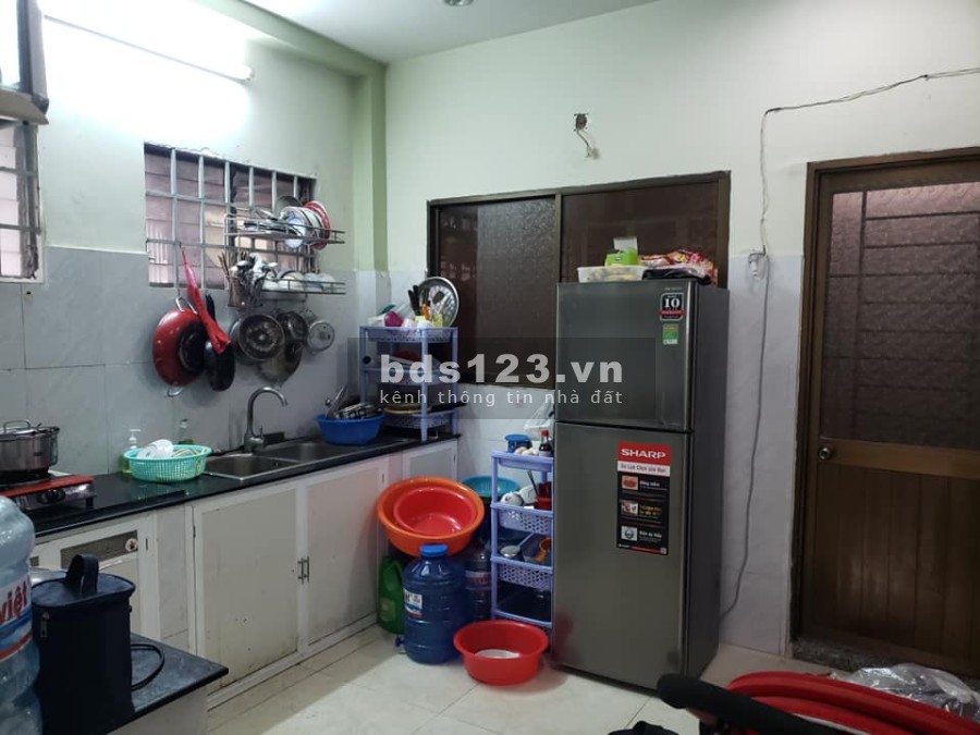 Hẻm xe hơi đường Lê Quang Định, diện tích 60m2 (4.5x13) giá 5.99 tỷ, cho thuê 12 triệu/tháng