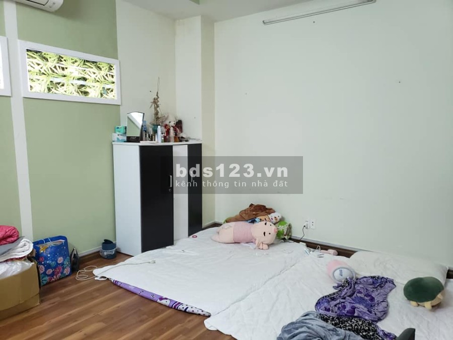 Hẻm xe hơi đường Lê Quang Định, diện tích 60m2 (4.5x13) giá 5.99 tỷ, cho thuê 12 triệu/tháng