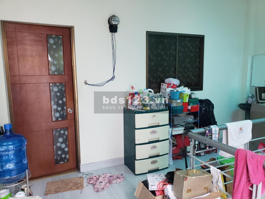 Hẻm xe hơi đường Lê Quang Định, diện tích 60m2 (4.5x13) giá 5.99 tỷ, cho thuê 12 triệu/tháng