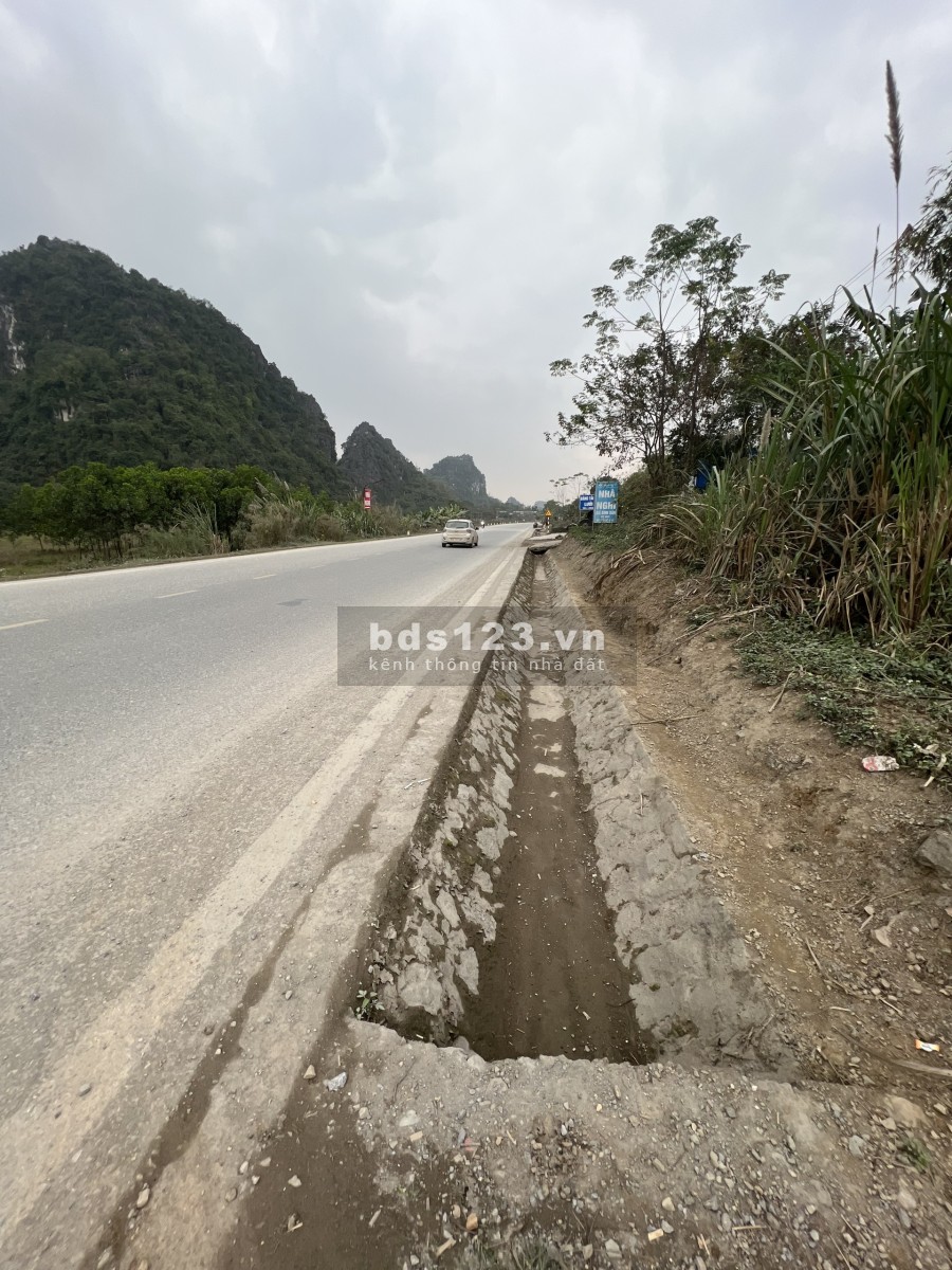 Đất mặt đường Hồ Chí Minh, DT800m, Mặt tiền 18m, tại Cao Dương, Lương Sơn, Hoà Bình, giá đầu tư