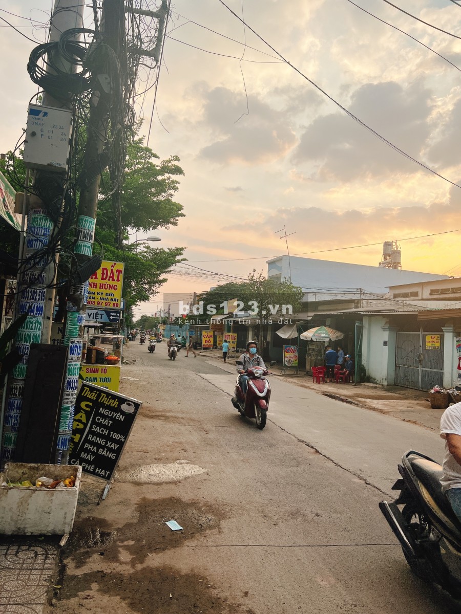 Bán nhà xưởng, MT đường Tân Thới Nhất 8, diện tích 8x25m giá bán 16 tỷ còn TL.