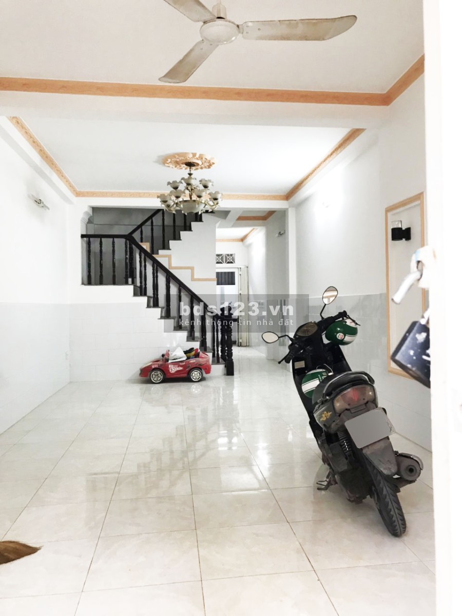 Bán nhà 803/23 đường Huỳnh Tấn Phát phường Phú Thuận Quận 7 sổ hồng riêng