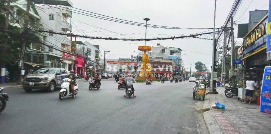 Bán Lô đất MT dt 112m full tc đường cách mạng tháng 8, Lái Thiêu, Thuận An, cách ql13 đúng 500m.