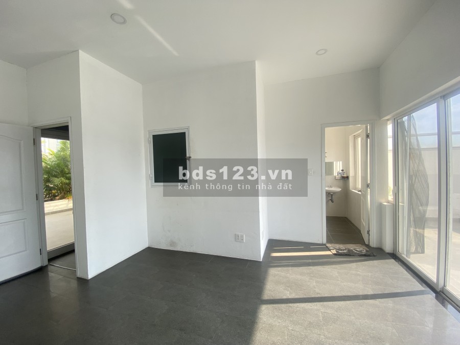 Cần cho thuê gấp shophouse Nguyễn Cơ Thạch. Đã hoàn thiện thang máy thuê dài hạn