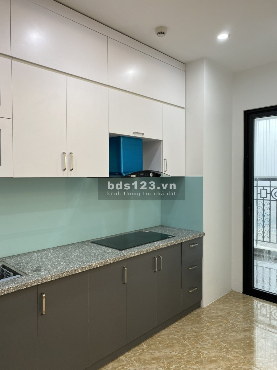 Cần tiền bán gấp căn hộ 2 pn dt 83m2 tại CT8 The Emerald Mỹ Đình, giá hấp dẫn, lh 0983417868