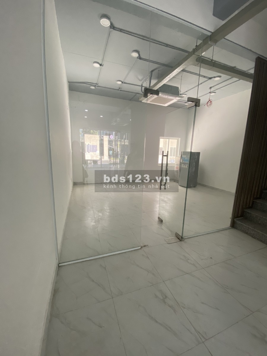 Cho thuê Shophouse Saritown đã hoàn thiện, có thang máy khu đô thị tiện ích đầy đủ, lhcc