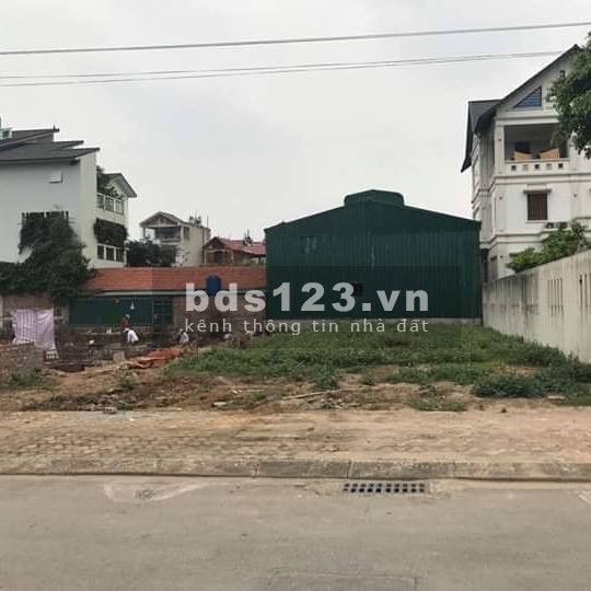 Tôi đang cần bán gấp mảnh đất phố Trịnh Công Sơn 400m2 mt 13m 59 tỷ