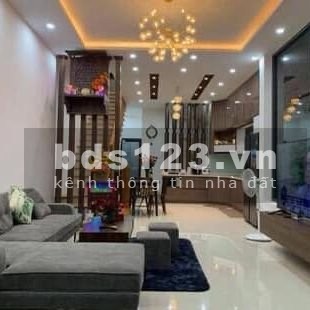 Siêu đẳng cấp nhà Nguyễn Văn Cừ, dtsd 60m2, mặt tiền lớn, gara ô tô siêu rộng, liên hệ 0846763333