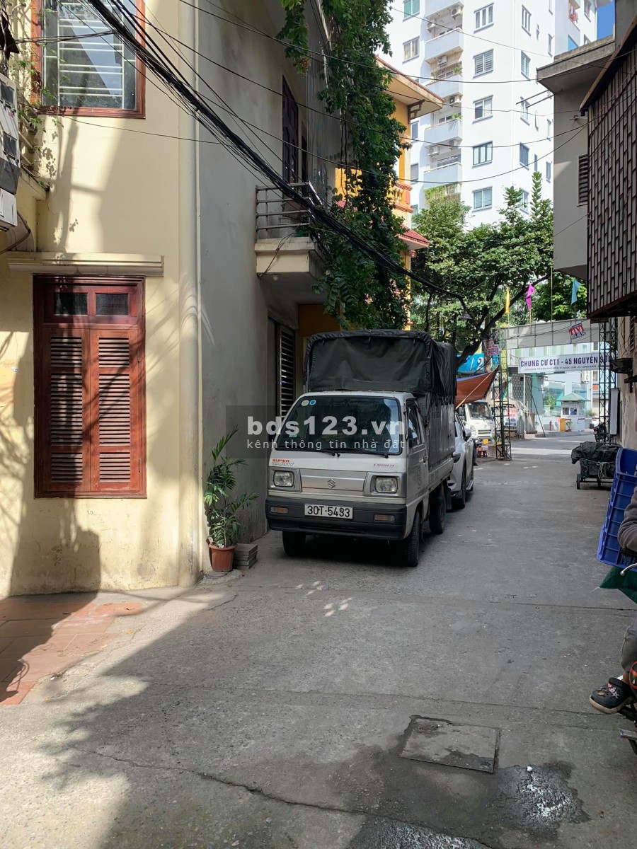Ba bước ra phố Nguyễn Sơn, dtsd 50m2, 4 tầng đúc, đầy đủ nội thất, giá chỉ 4.5 tỷ, lh 0846.763.333