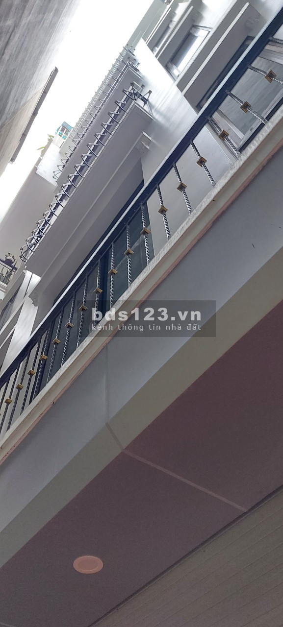 Nhà mới khu trung tâm Quận Uỷ Tây Hồ, ô tô đỗ cổng, giá bán 4.8 tỷ, thương lượng mạnh