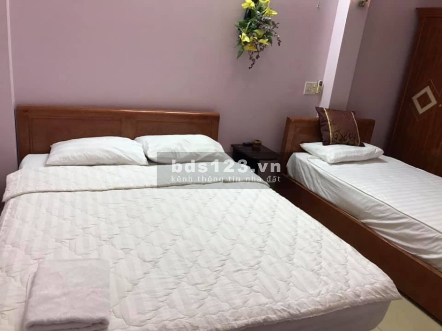 Cho thuê khách sạn mini 10 phòng 6 tầng thang máy liên hệ 0367157492 khu dân cư hiện hữu