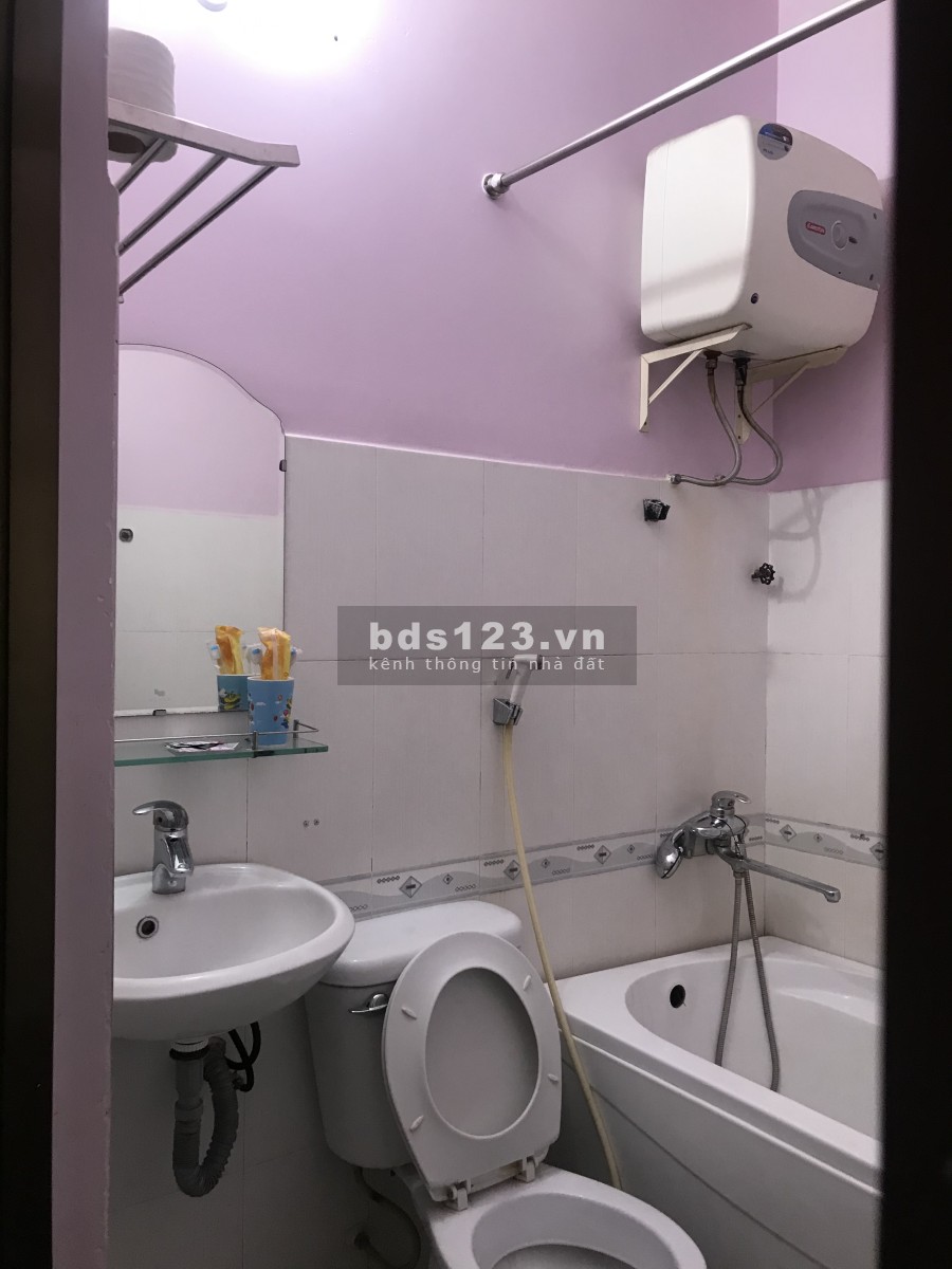 Cho thuê khách sạn mini 10 phòng 6 tầng thang máy liên hệ 0367157492 khu dân cư hiện hữu