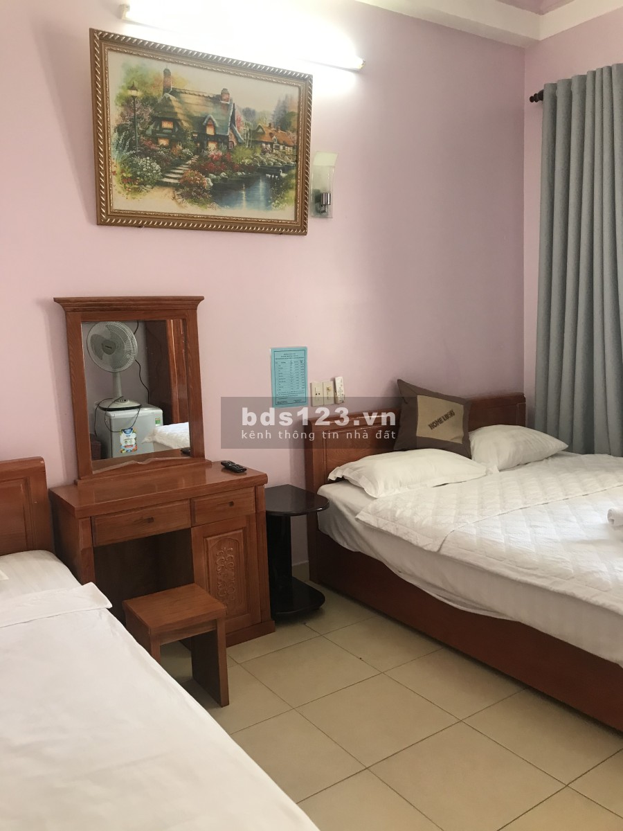 Cho thuê khách sạn mini 10 phòng 6 tầng thang máy liên hệ 0367157492 khu dân cư hiện hữu