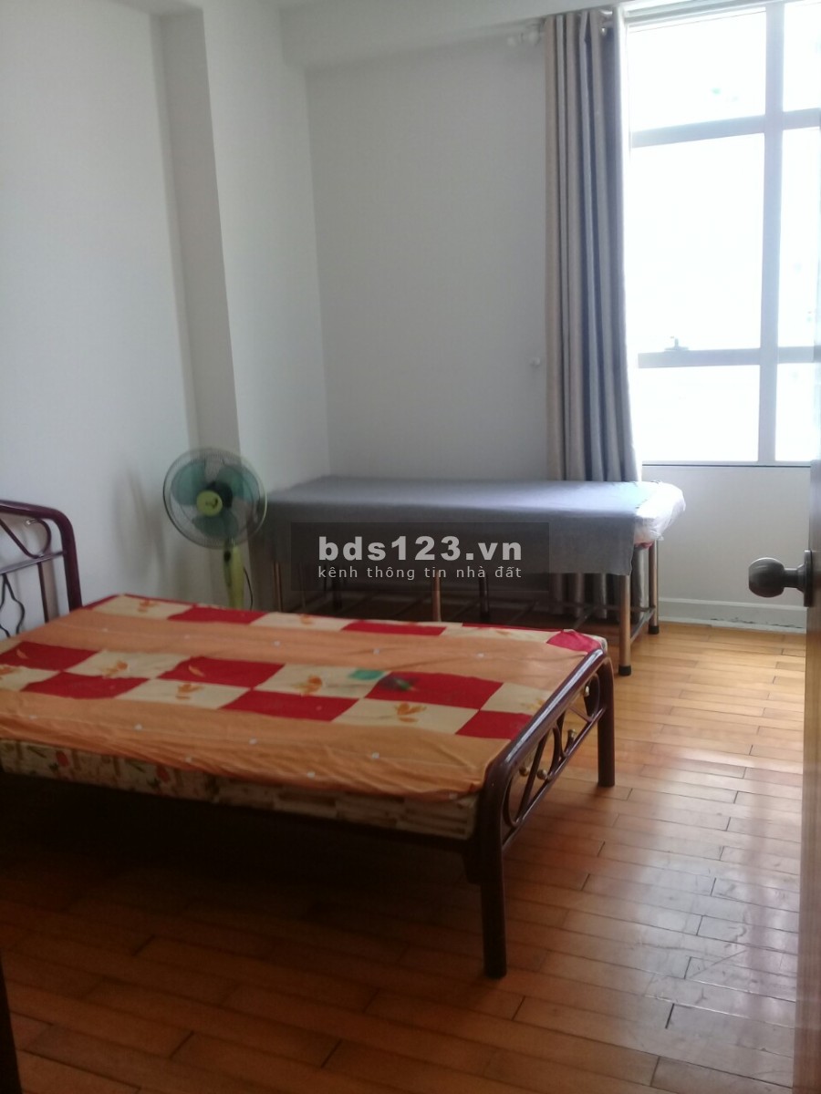 Căn hộ 106m2 tầng cao, chủ cần bán nhanh tại cc Sunrise City 2 phòng ngủ, giá 4.4 tỷ, thương lượng