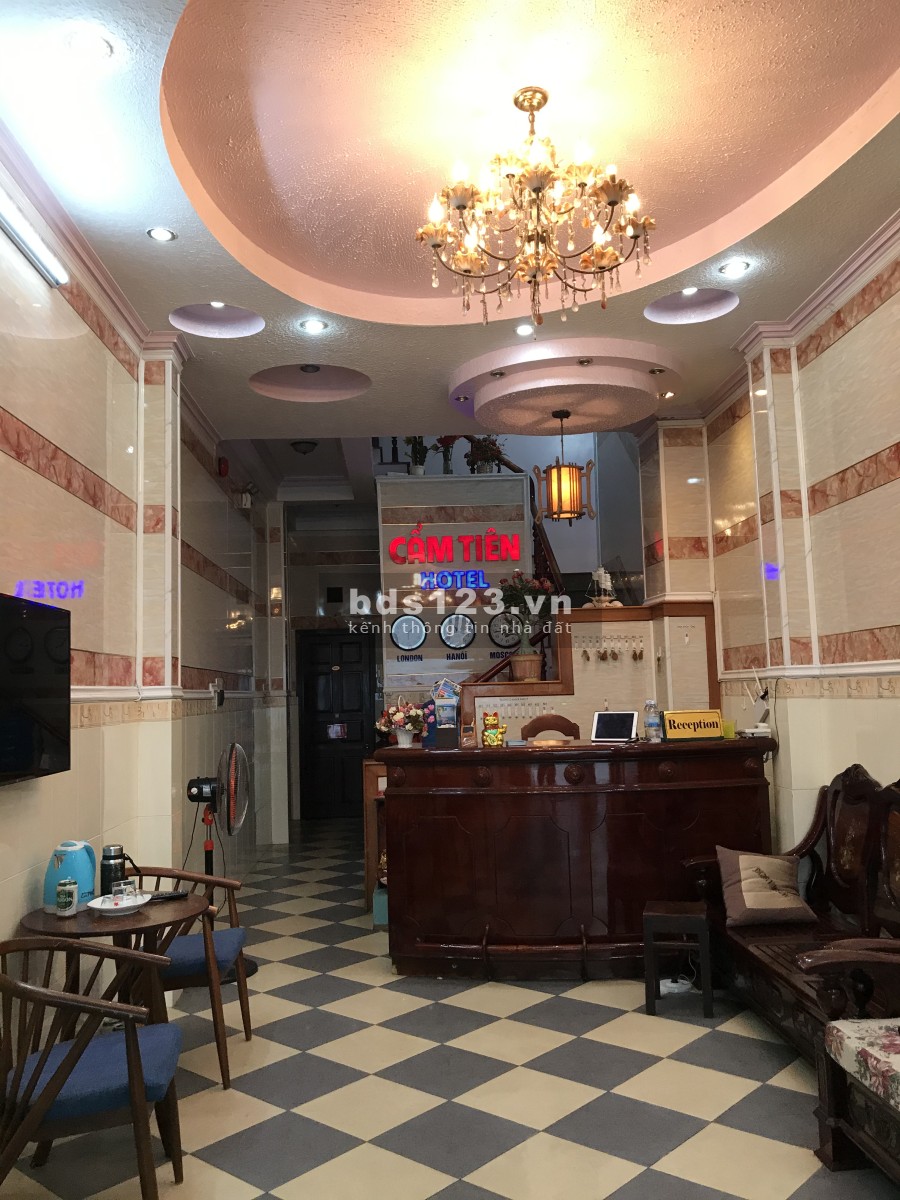 Cho thuê khách sạn mini 10 phòng 6 tầng thang máy liên hệ 0367157492 khu dân cư hiện hữu
