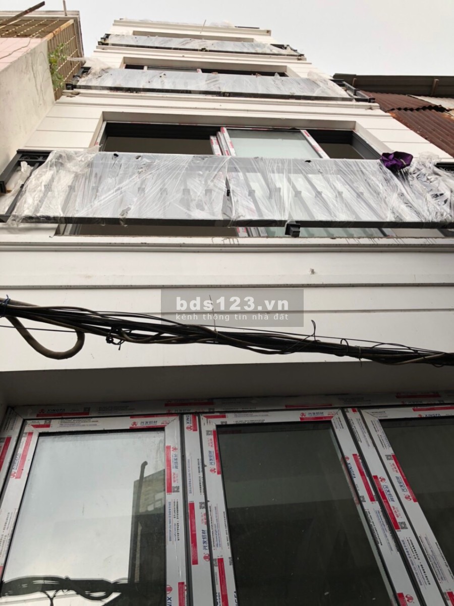 Chủ gửi bán căn nhà trệt 3 lầu mới xây chưa qua sử dụng đường Mai Thị Lựu, Đa Kao, Q1