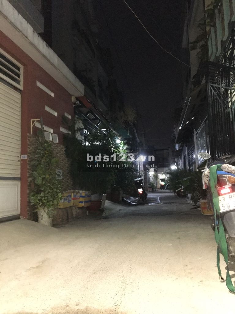 Bán nhà đường số 3, Phường 9, Gò Vấp Hẻm 4m, gần chợ, cách cây trâm 200m