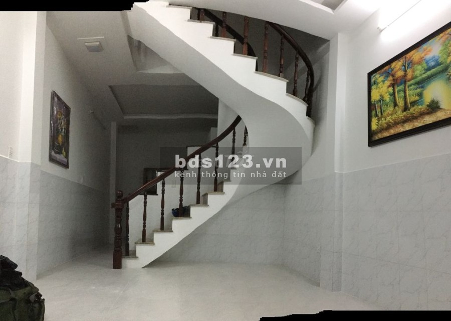 Bán nhà đường số 3, Phường 9, Gò Vấp Hẻm 4m, gần chợ, cách cây trâm 200m