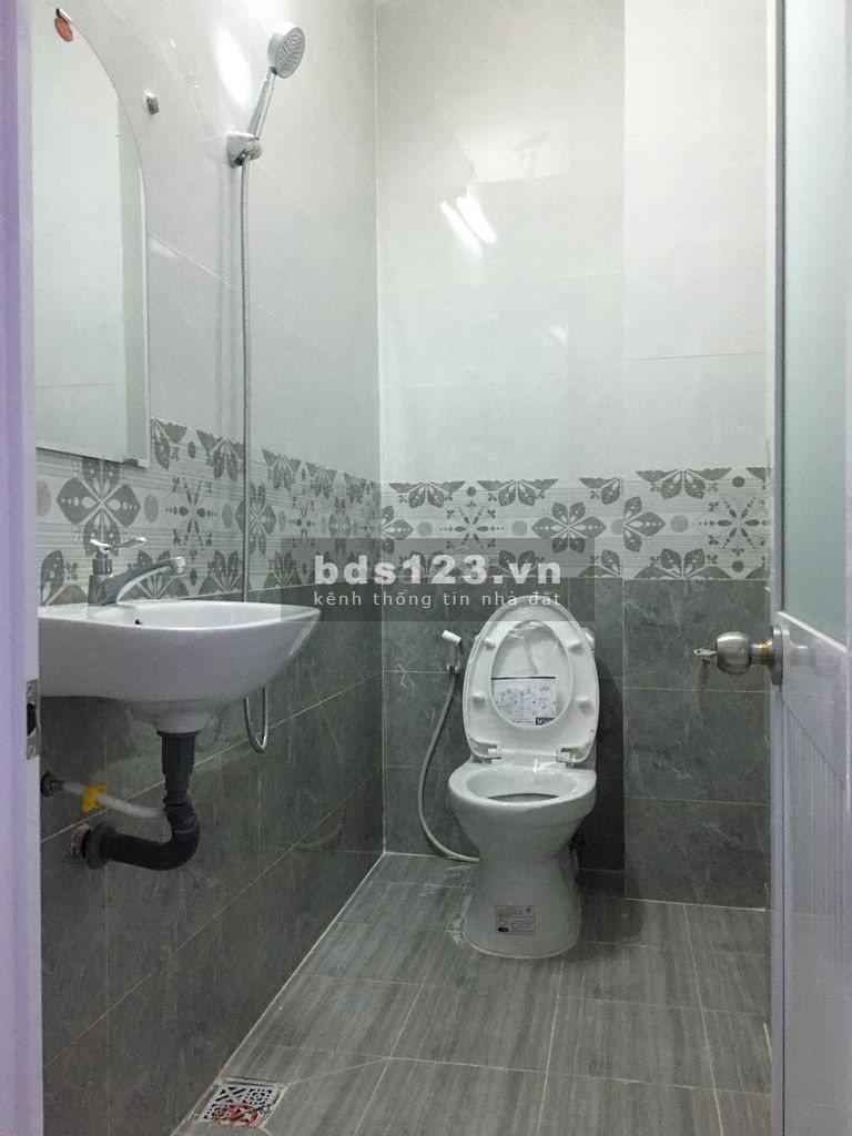 Bán nhà đường số 3, Phường 9, Gò Vấp Hẻm 4m, gần chợ, cách cây trâm 200m