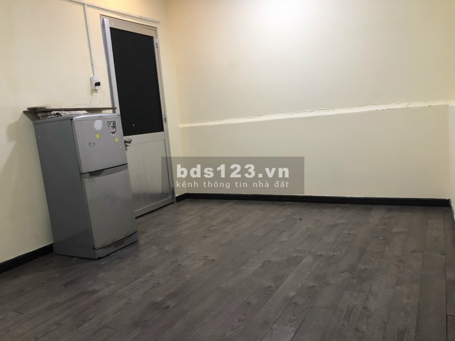Phòng 22m2 có máy lạnh 1-2 người ở, giờ tự do 2,5tr/tháng