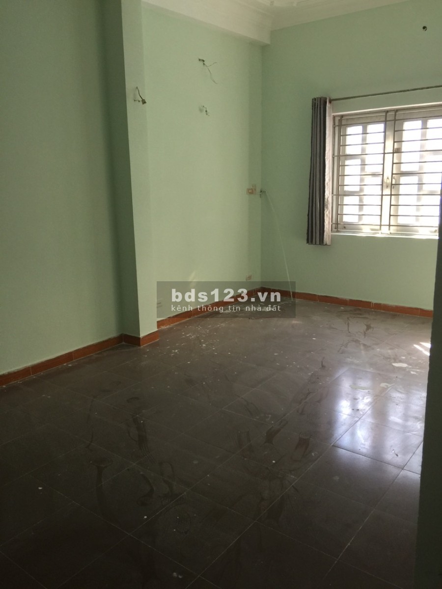 Cho thuê nhà nguyên căn 3 tầng diện tích sử dụng 12x6m tại TPHCM liên hệ 0989281472