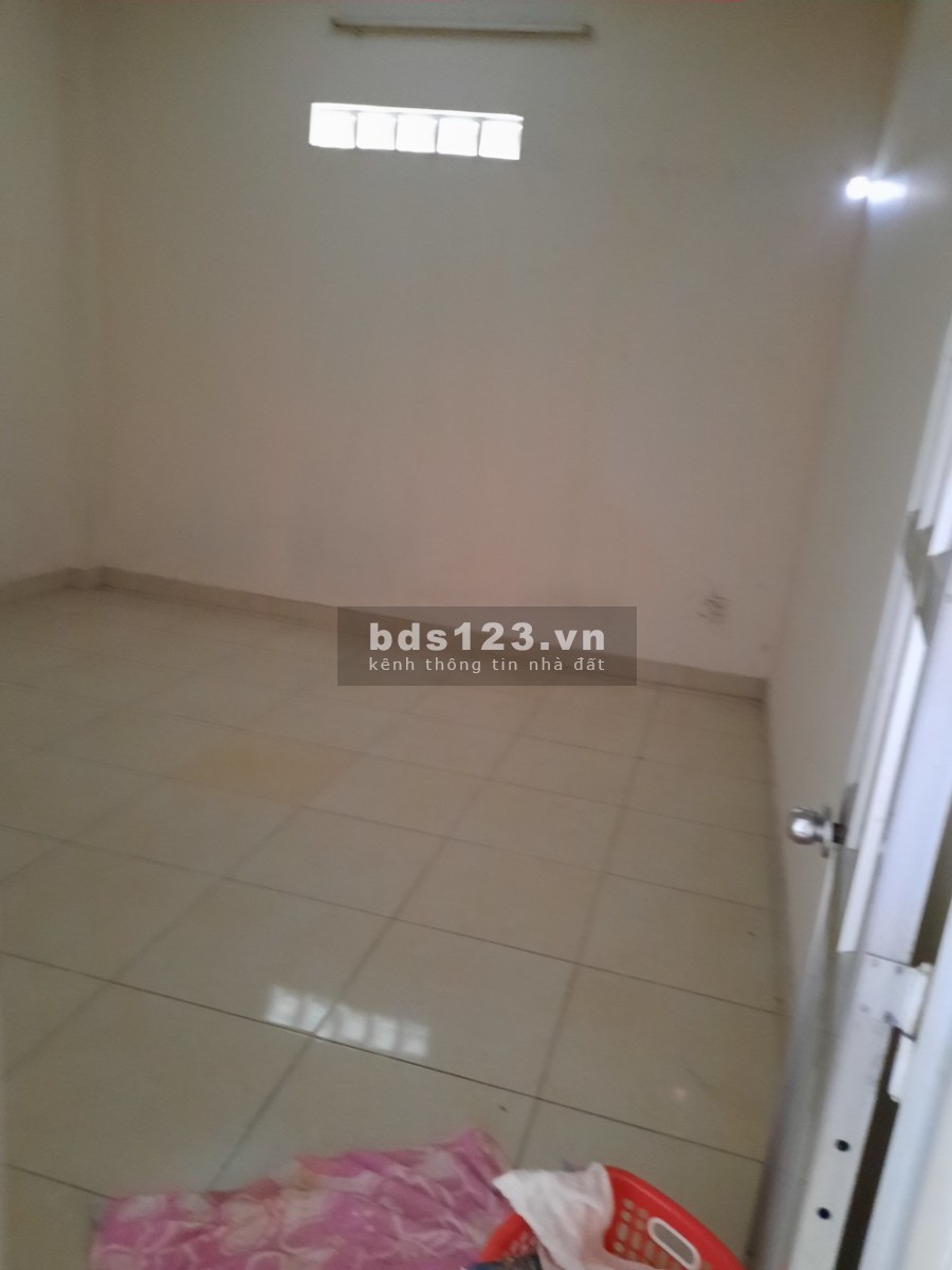 Cho thuê nhà nguyên căn mặt tiền đường Võ Văn Vân, liên hệ 0979995953