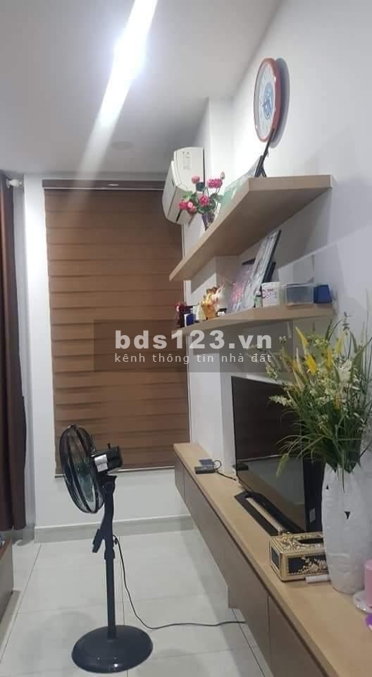 Cần bán nhà Quận Tân Phú, nhà nguyên căn đẹp, giá rẻ, sổ đổ chính chủ vuông vức, lhcc