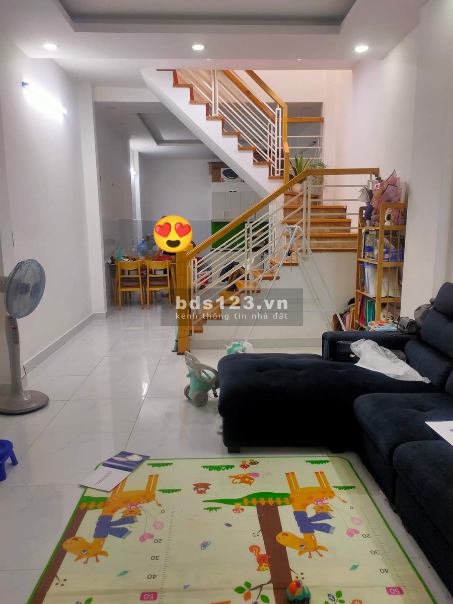 Nhà 2 tầng, Nguyễn Sơn, Quận Tân Phú, Ngang 4x14m, hẻm xe hơi giá bán chỉ 5.3 tỷ