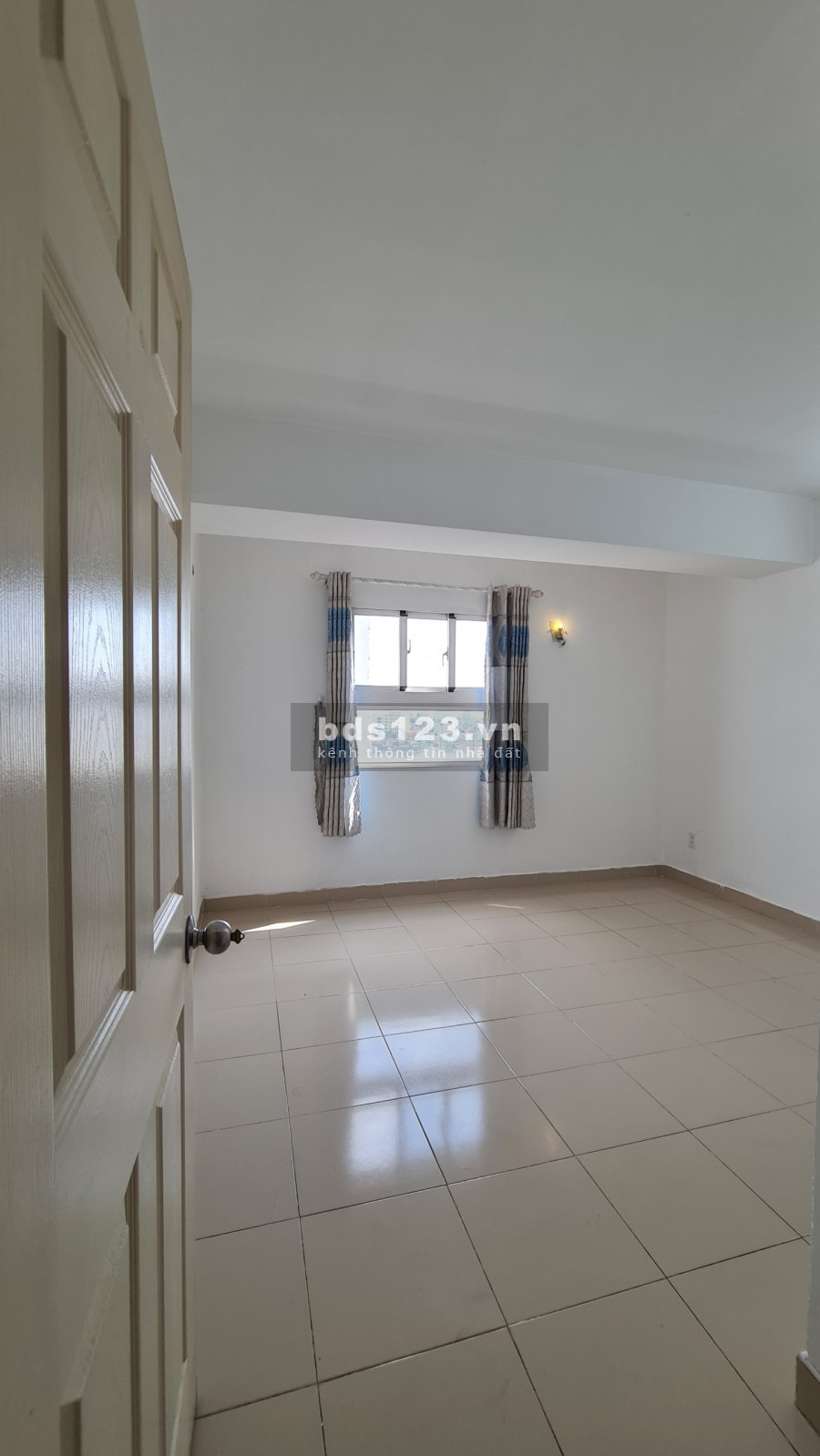 Căn hộ Bàu Cát II 3pn giá cho thuê 9 triệu/tháng, an ninh, có thang máy, chính chủ vào ở ngay