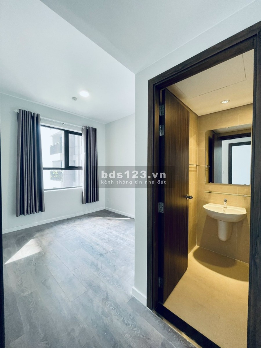 Cần bán căn hộ chung cư Opal Boulevard dtsd 84m2, 2 pn, giá 6.5 triệu/tháng, view thành phố