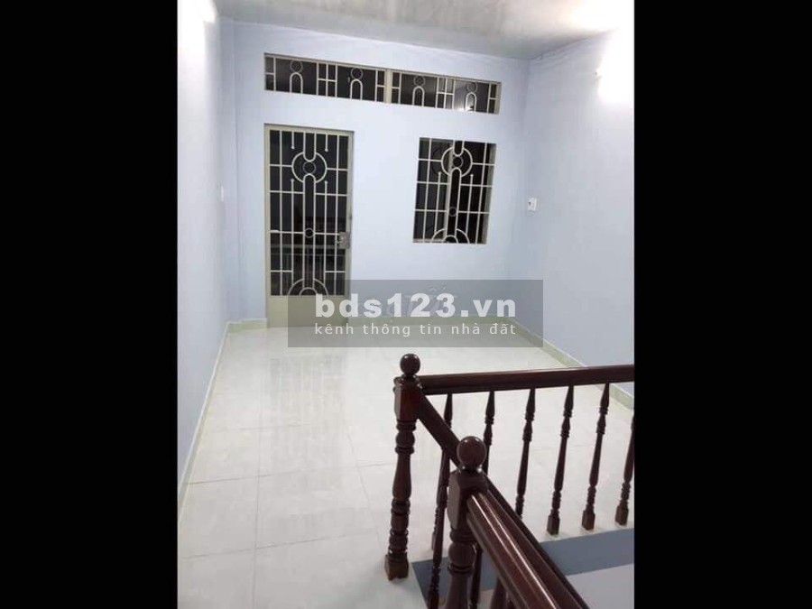 Nhà cách mặt tiền Quang Trung diện tích 90m, 2 tằng dtsd 23m2, giá 2 tỷ4 thương lượng mạnh