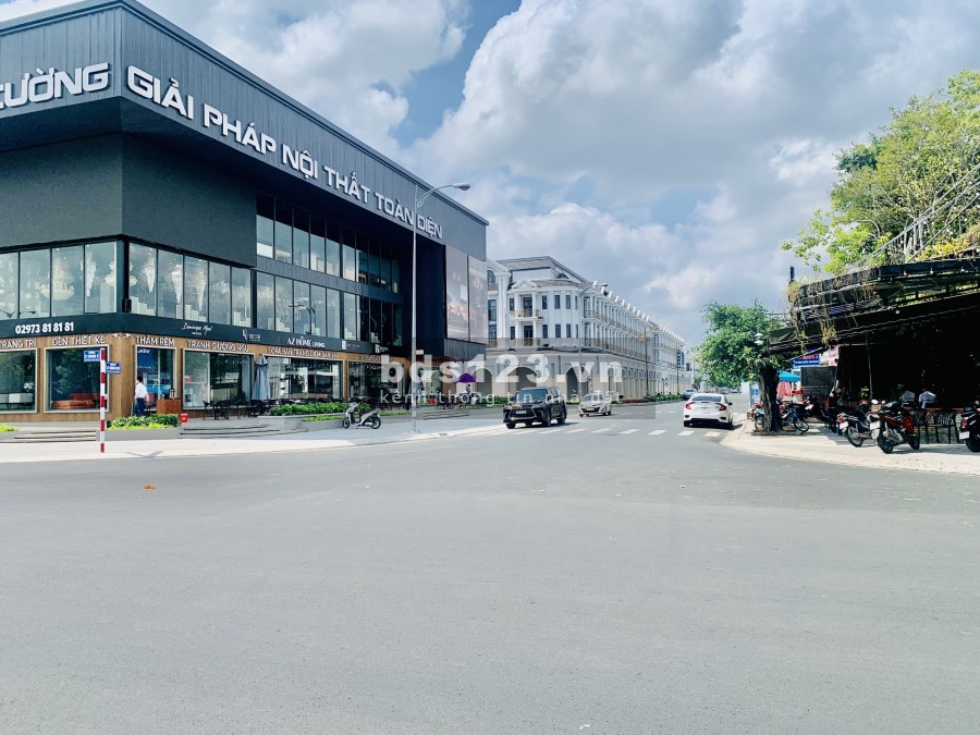 Cần bán shophouse phân lô 1 cạnh góc khu đô thị Phú Cường thành phố Rạch Giá, sổ sẵn