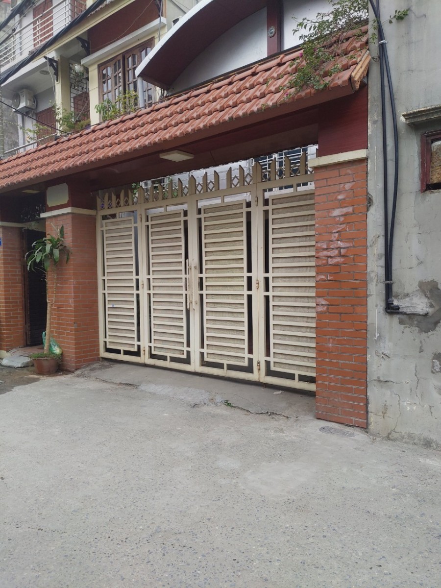 Cực đẹp, cần bán gấp đất Lạc Long Quân, Tây Hồ, Dt140m2, Mt6m, giá 15tỷ, lô góc.