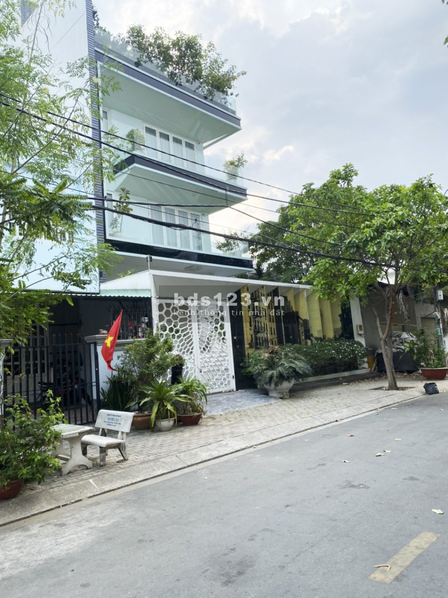 Bán nhà mặt tiền toạ lạc tại khu định cư Tân Quy Đông, phường Tân Phong, Quận 7