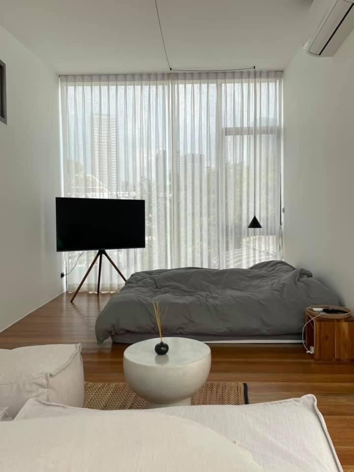 Chỉ 2 tỷ sở hữu ngay nhà phân lô 5 tầng đúc, dtsd 40m2, đường Mậu Lương, lh 0769117863