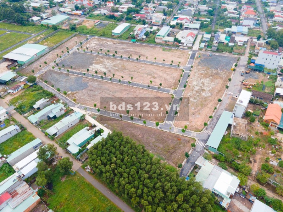 BÁN GẤP ĐẤT 6X20m ĐÃ LÊN THỔ CƯ 100% GIÁ 650TR