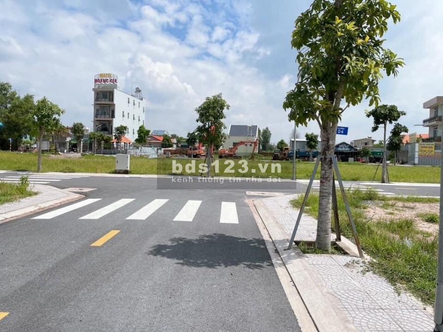 BÁN GẤP ĐẤT 6X20m ĐÃ LÊN THỔ CƯ 100% GIÁ 650TR