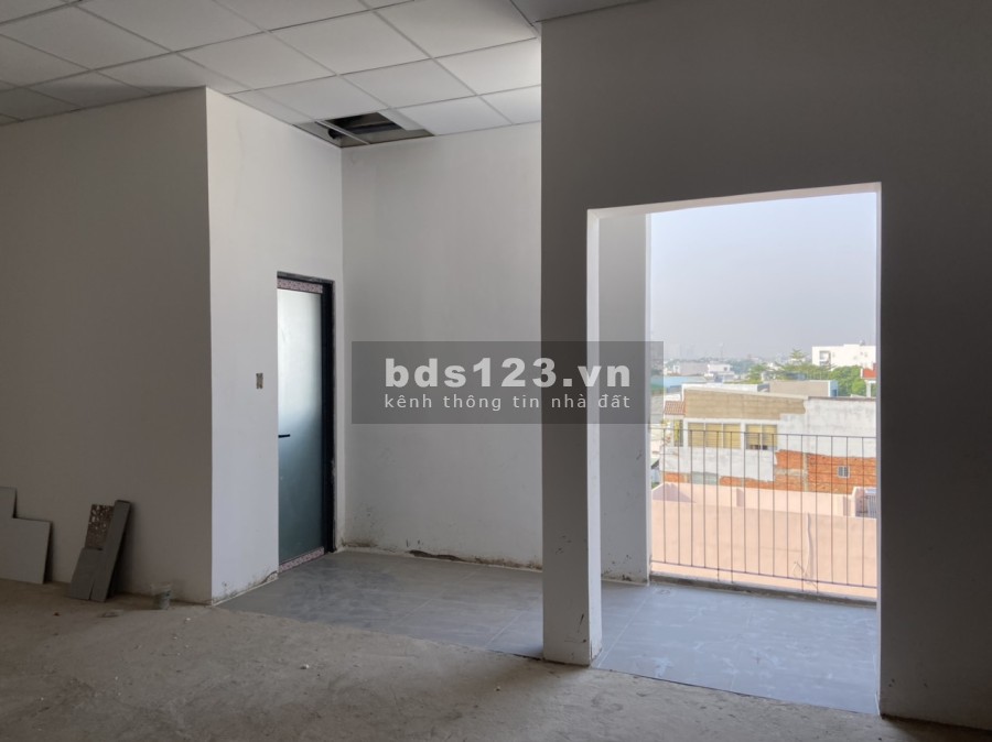 Cho thuê mặt bằng tự do thiết kế không gian theo ý muốn, tiện ích, công năng đầy đủ, sổ sẵn