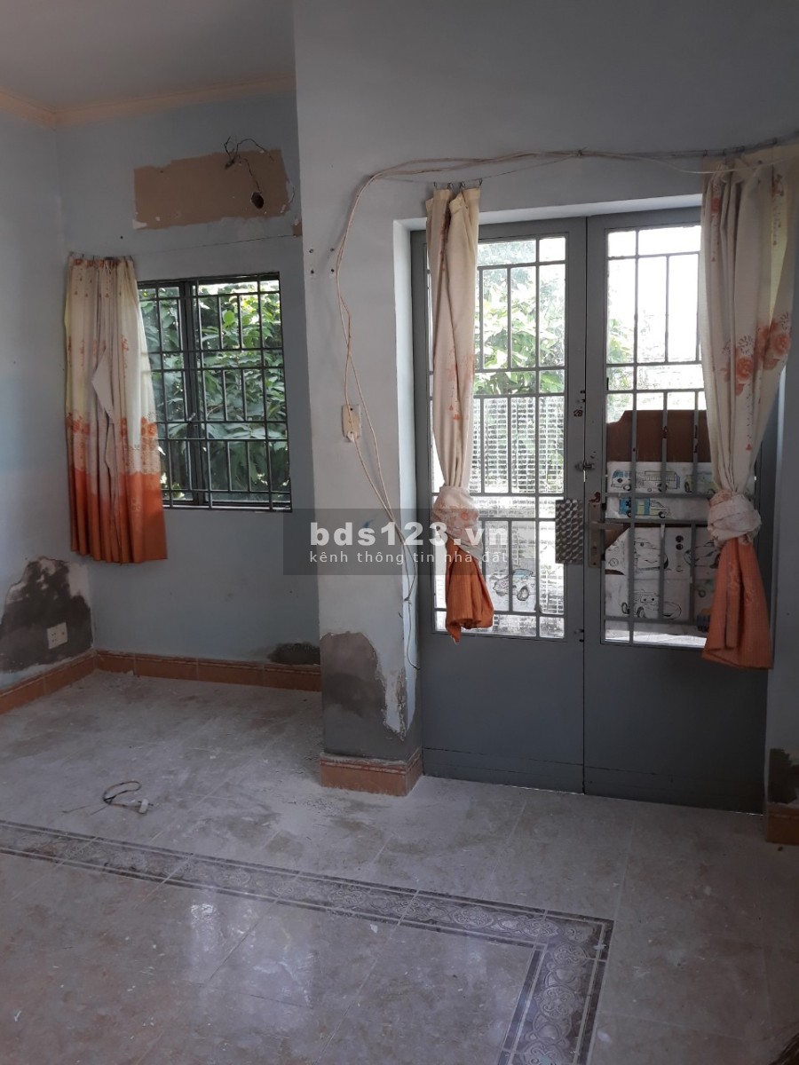 Cần cho thuê nhà nguyên căn dtsd 144m2, ở Bình Chánh giá 16 triệu/tháng, khu dân cư đông