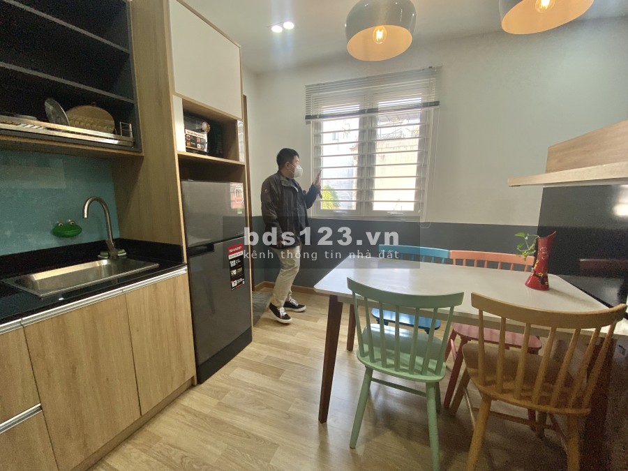 Cho thuê căn hộ phong cách sang trọng hiện đại tại Quận 1, đầy đủ tiện ích, khu an ninh