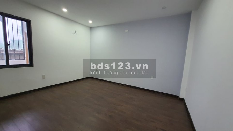 Bán nhà mới 2 tầng mặt tiền Hồ Tông Thốc gần Nguyễn Hữu Thọ, gần chợ Nguyễn Tri Phương