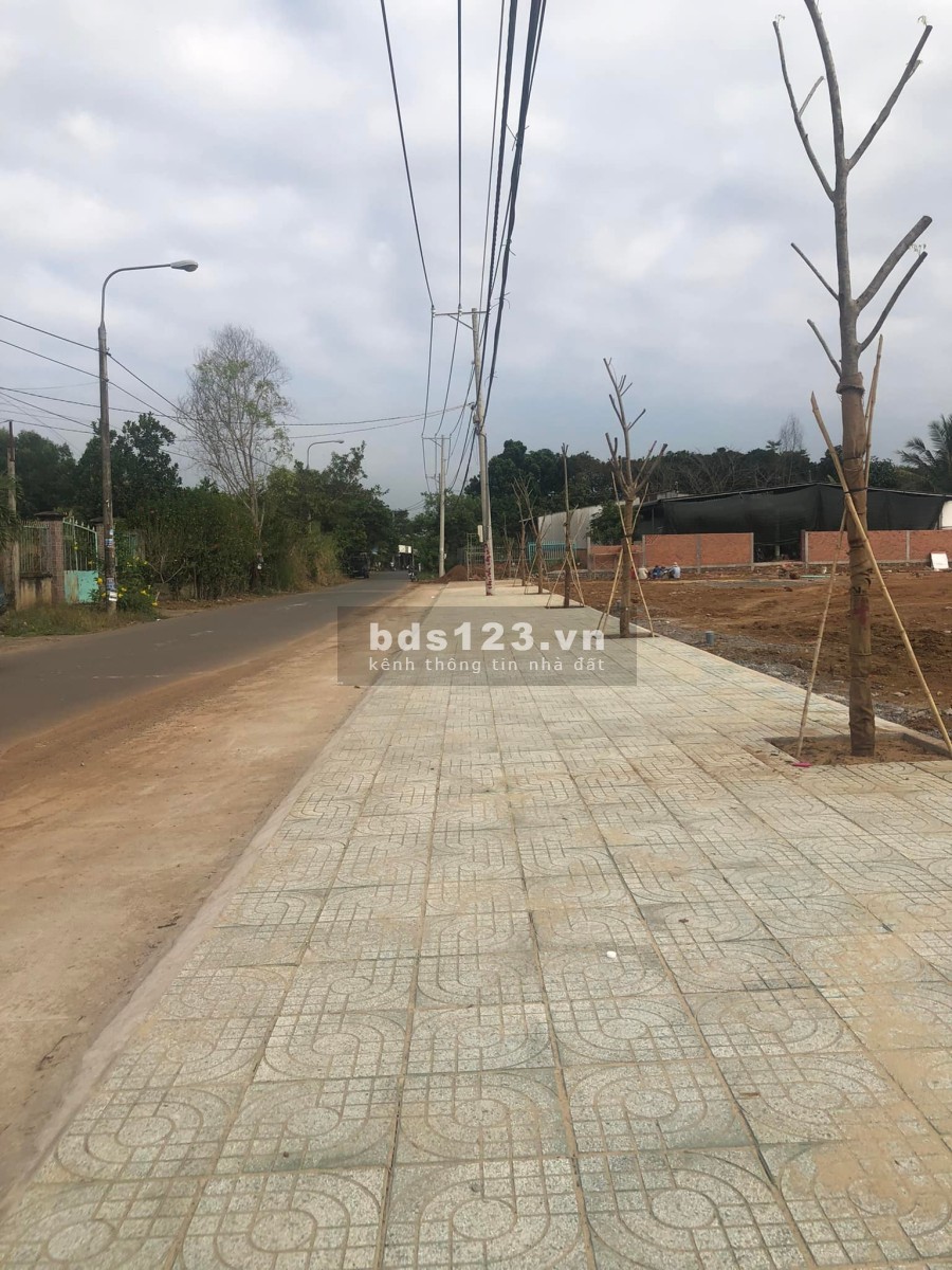 Tôi đang cần bán gấp lô đất ngay cổng khu công nghiệp Giang Điền giá tốt tiện đầu tư