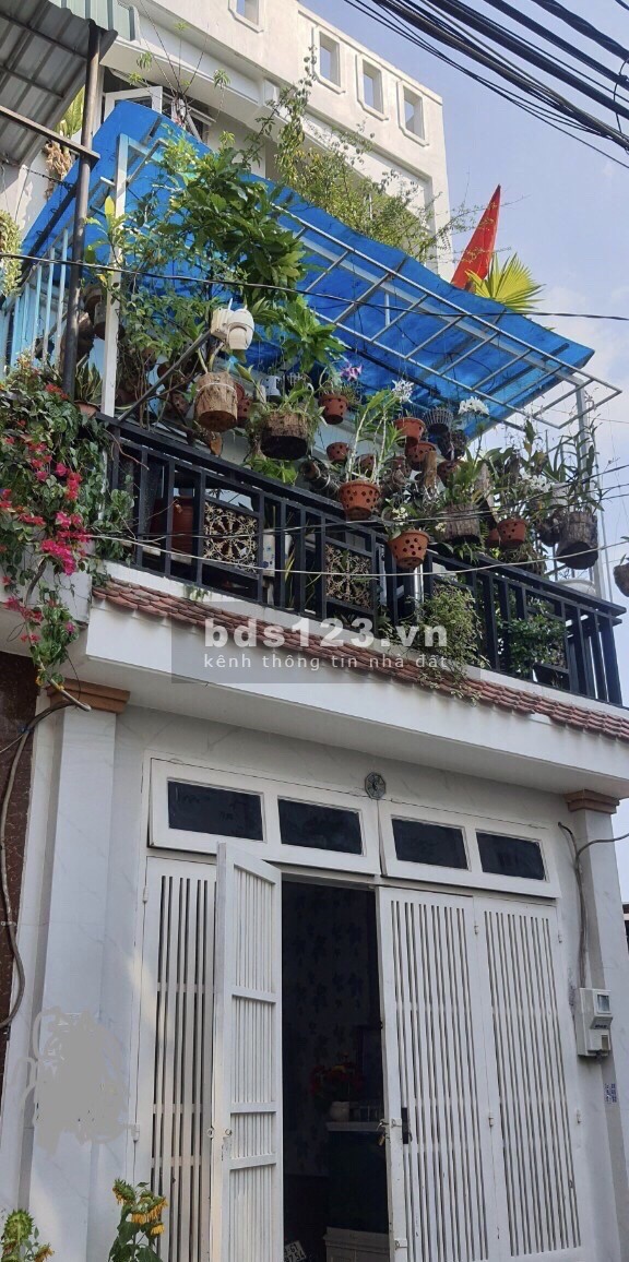 Bán nhà đẹp Phường Tân Chánh Hiệp, Quận 12 giá bán 3.5 tỷ, bớt lộc giá tốt, khu dân cư đông đúc