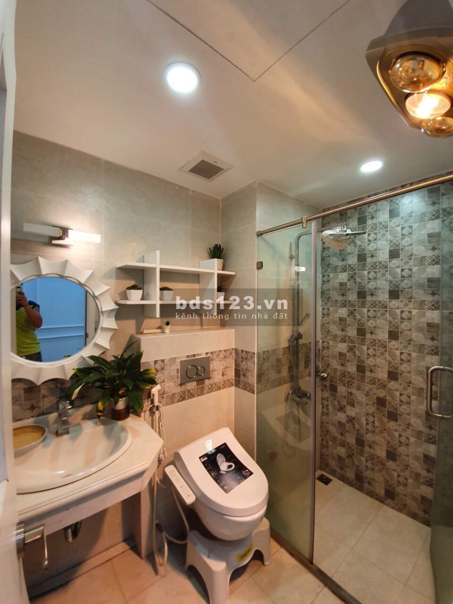 Chuyển nhượng căn hộ 81m2 FULL Nội thất , giá chỉ 2.3 tỷ tại dự án Valencia Long Biên Hà Nội
