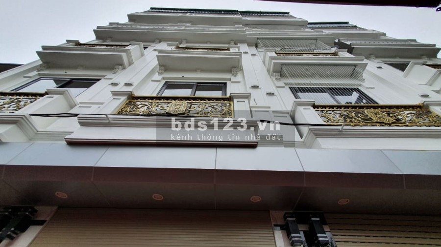 Nhà siêu đẹp cách ô tô 50m, trung tâm nhiều tiện ích vào ở là thích ngay, đúc 5 tầng kiên cố