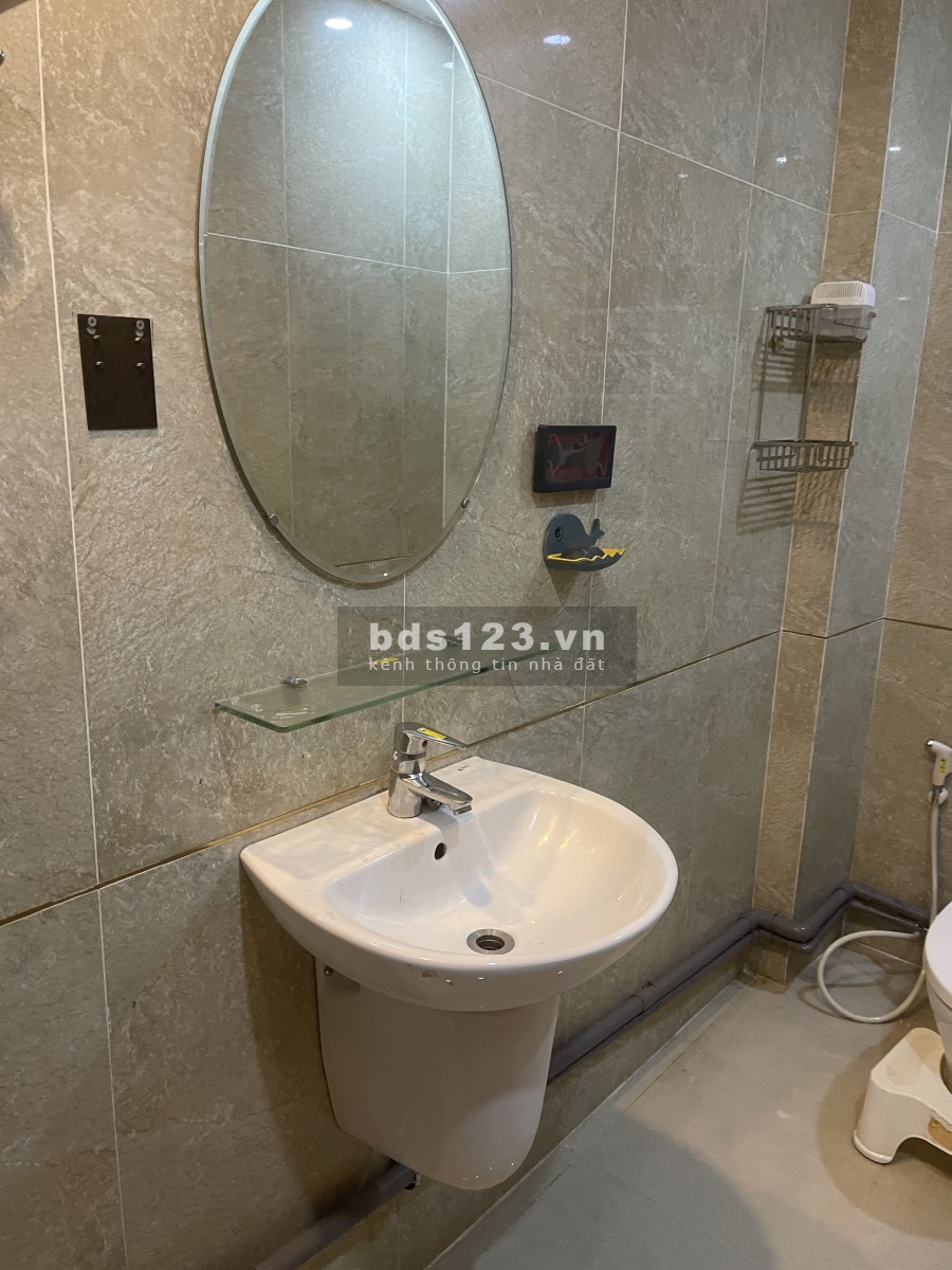 Tìm bạn nữ thân thiện ở ghép, phòng full nội thất cao cấp, Quận 3