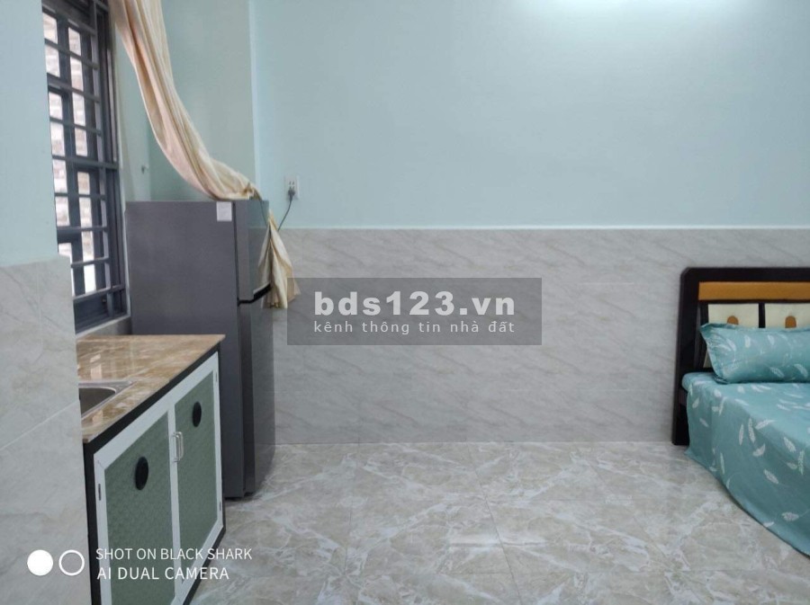 Cần tìm một bạn nữ tháng 6 này chuyển vào ạ