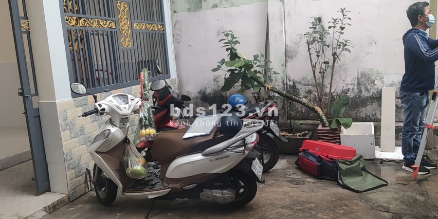 Nhà cho thuê nguyên căn cấp 4 ngay trung tâm Quận Thủ Đức cũ liên hệ 0815889499